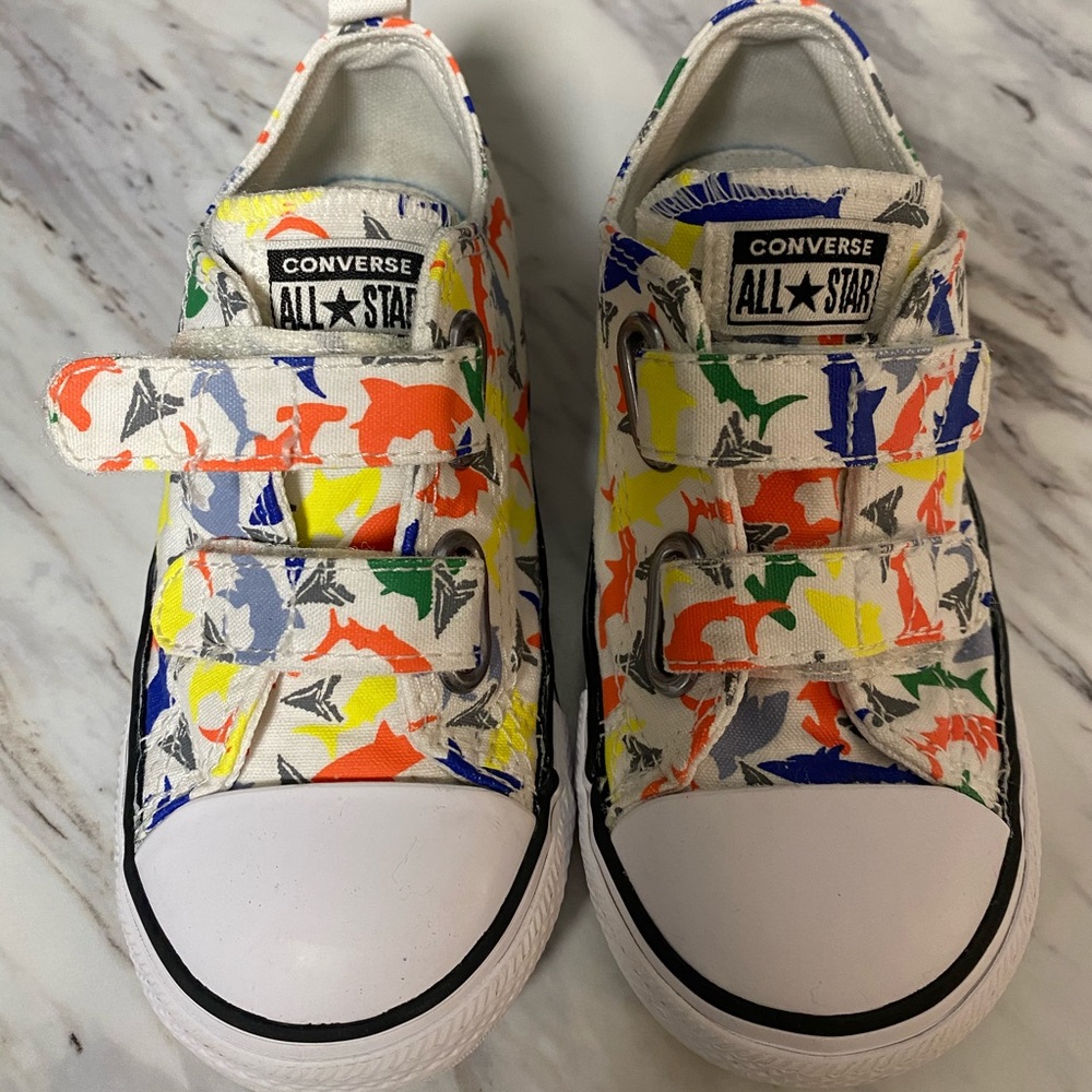 Boys Converse All Star shoe size 9
